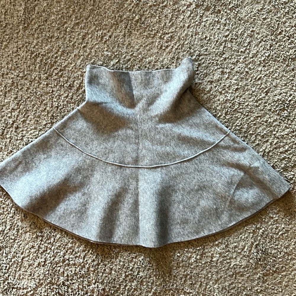 Zara mini gray knit skirt